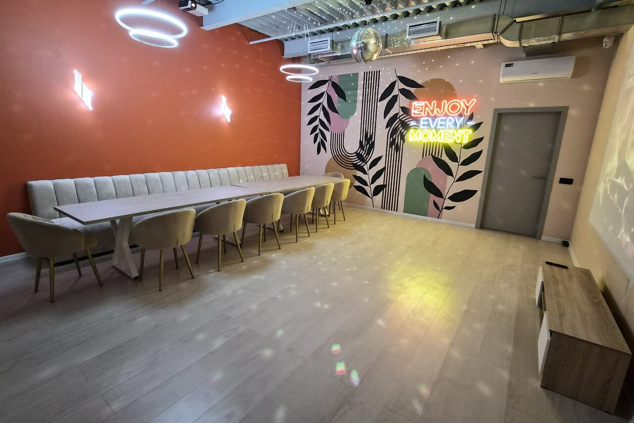 Арендовать Sansara loft. Зал Happy