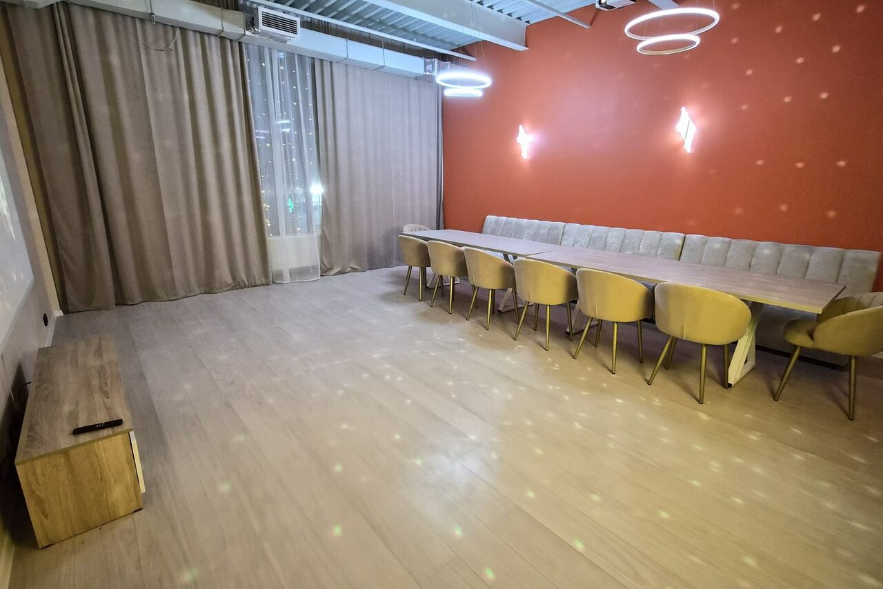 Арендовать Sansara loft. Зал Happy