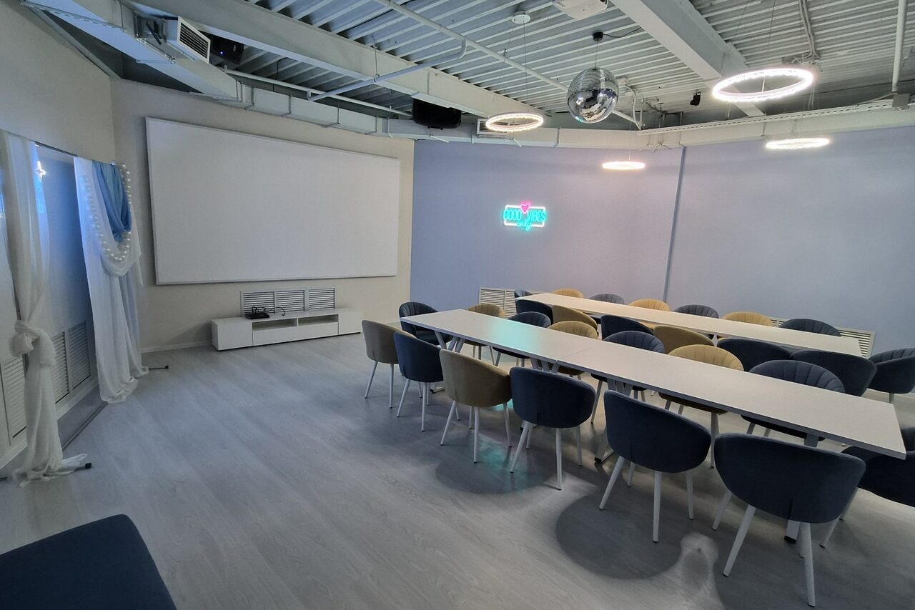 Арендовать Sansara loft. Зал BREEZE