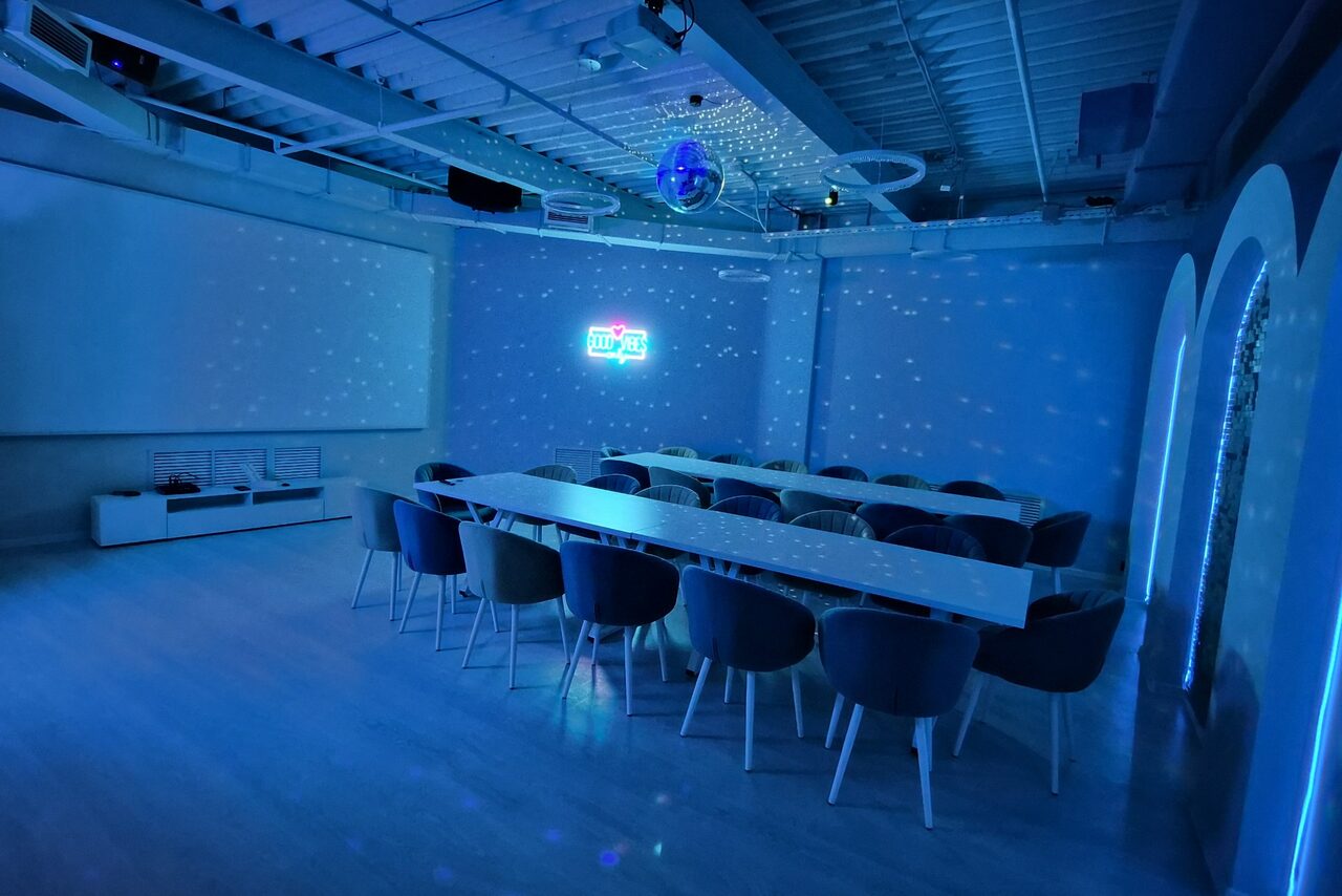 Арендовать Sansara loft. Зал BREEZE