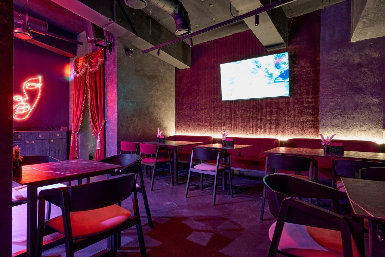 Арендовать Гримёрка. Стильный караоке-зал