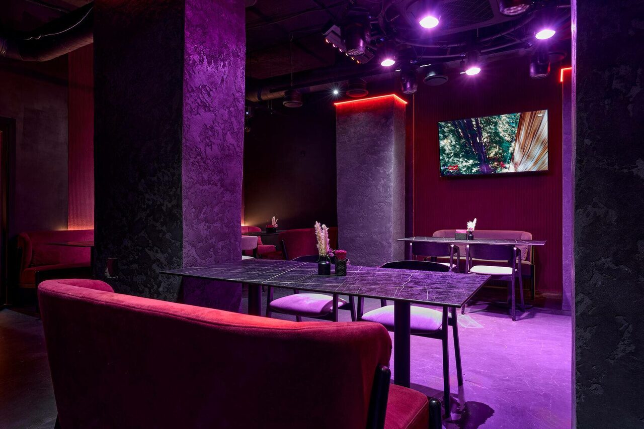 Арендовать Гримёрка. Стильный караоке-зал