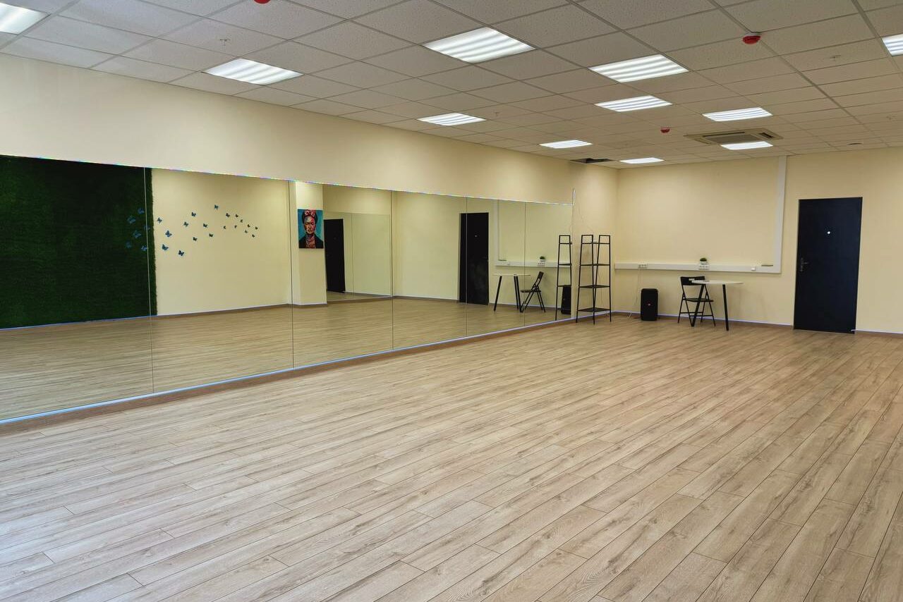 Арендовать Зал №7 “Куба” - Стильный танцевальный зал 80 кв.м.