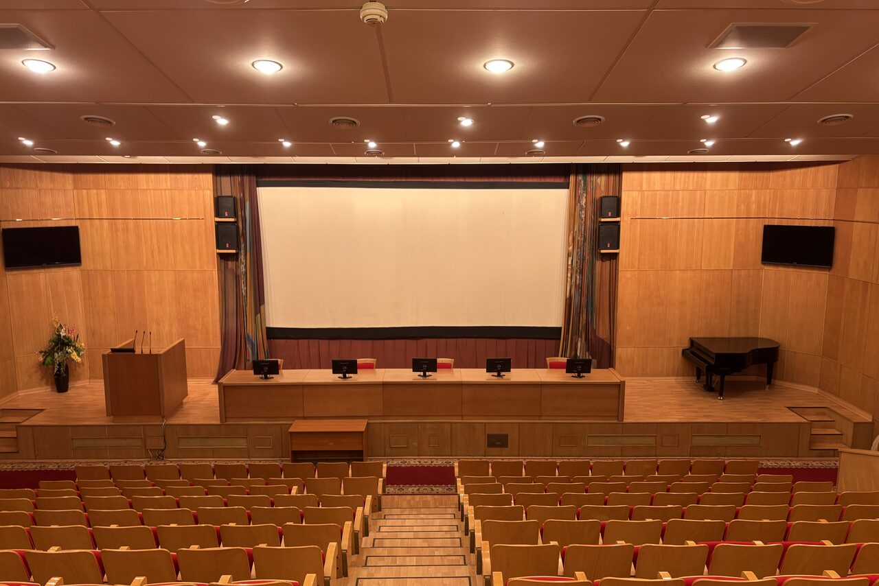 Арендовать МоцПрофКомп. Конференц-зал в отдельном здании