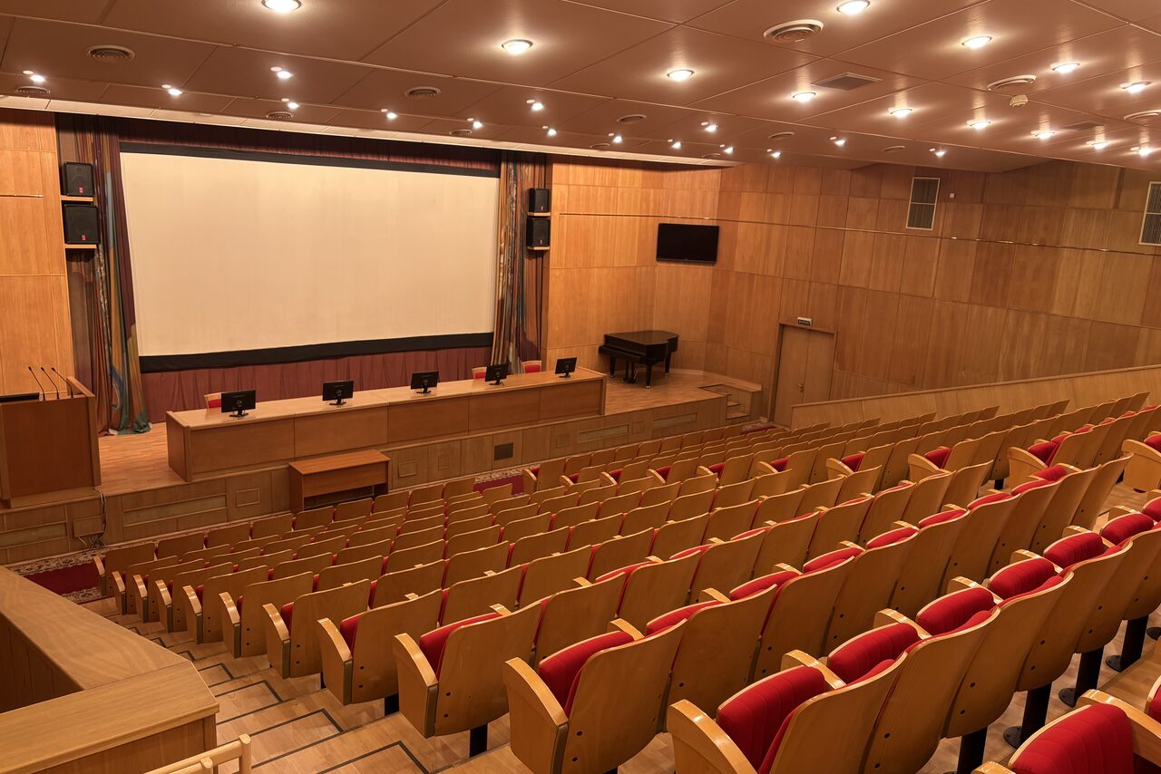 Арендовать МоцПрофКомп. Конференц-зал в отдельном здании