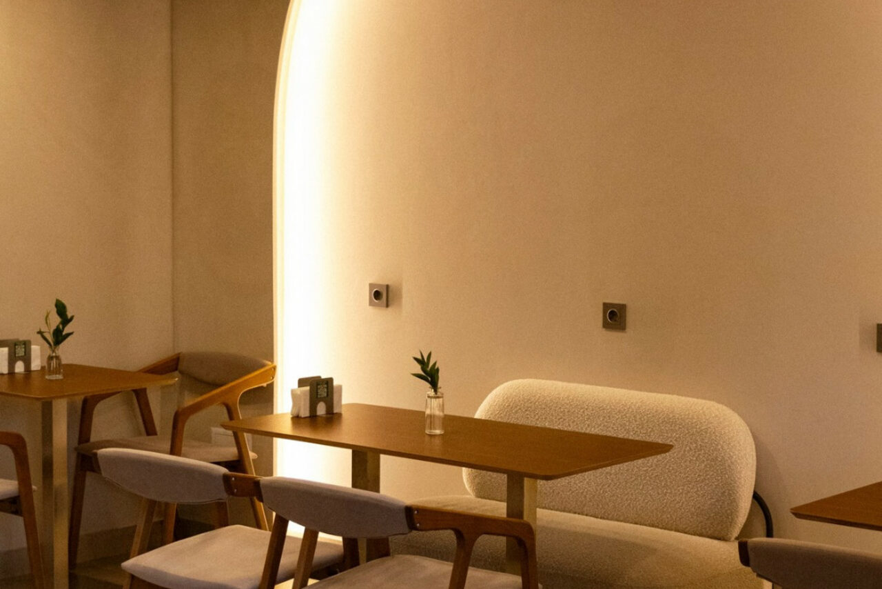 Арендовать Circle cafe комфортный зал