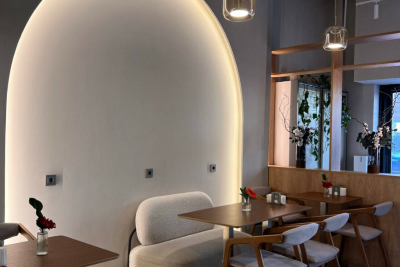 Арендовать Circle cafe комфортный зал