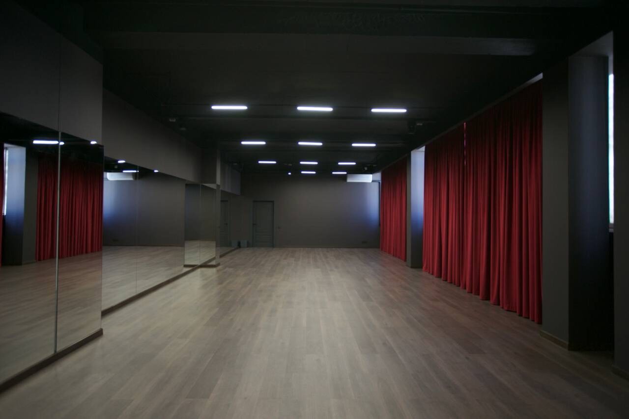 Арендовать ТРЕНДенс. Танцевальный зал на 40 человек 