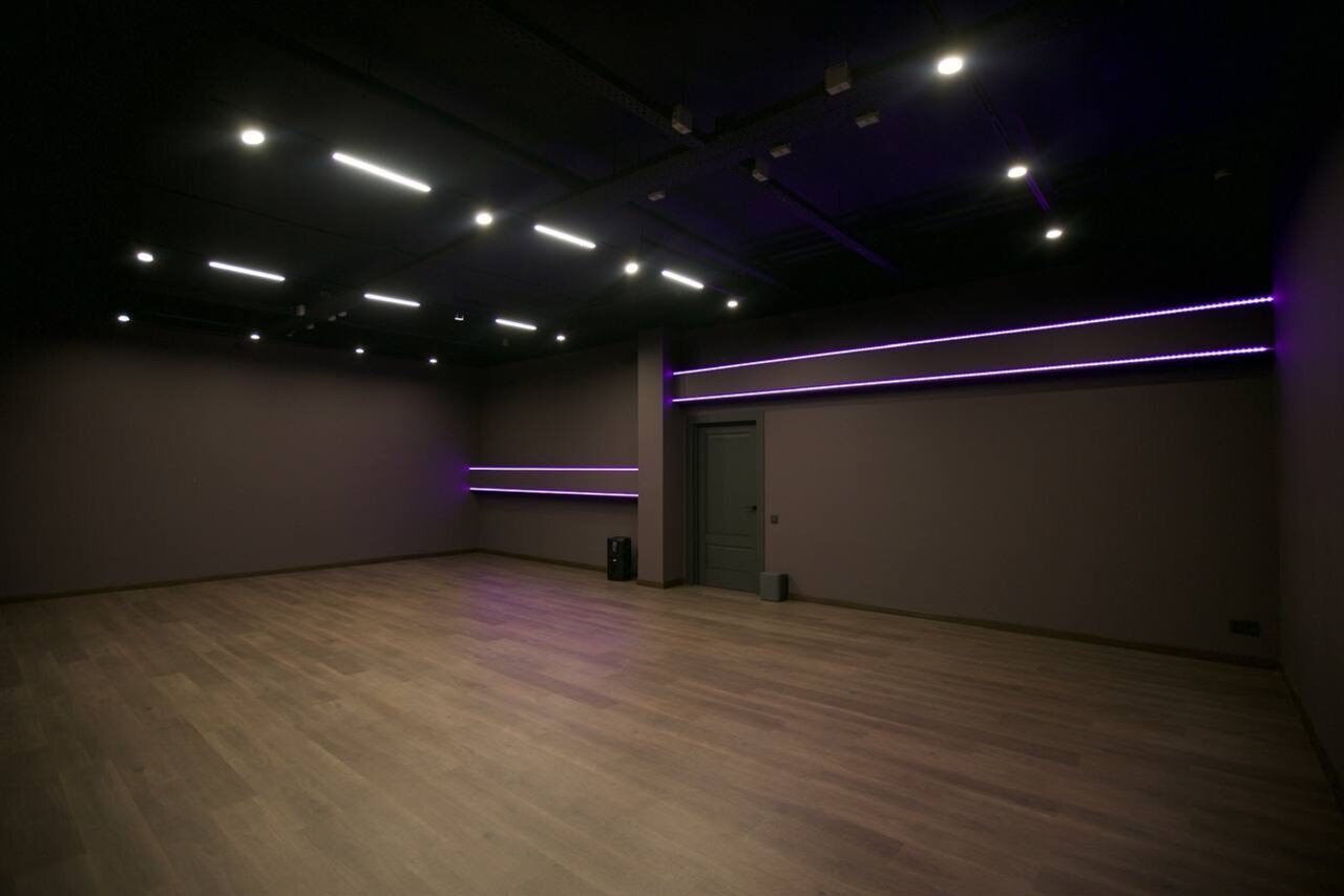 Арендовать ТРЕНДенс. Танцевальный зал на 20 человек 