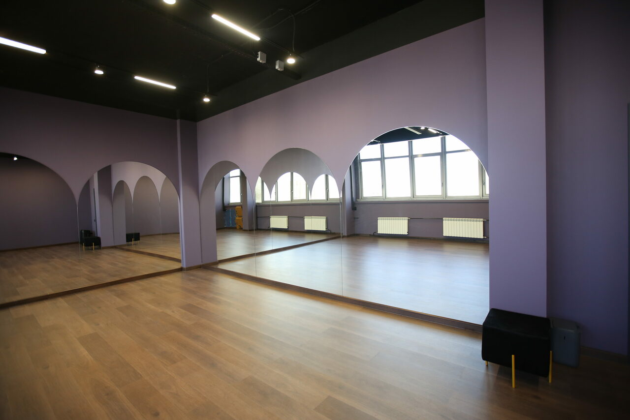 Арендовать ТРЕНДенс. Танцевальный зал на 15 человек