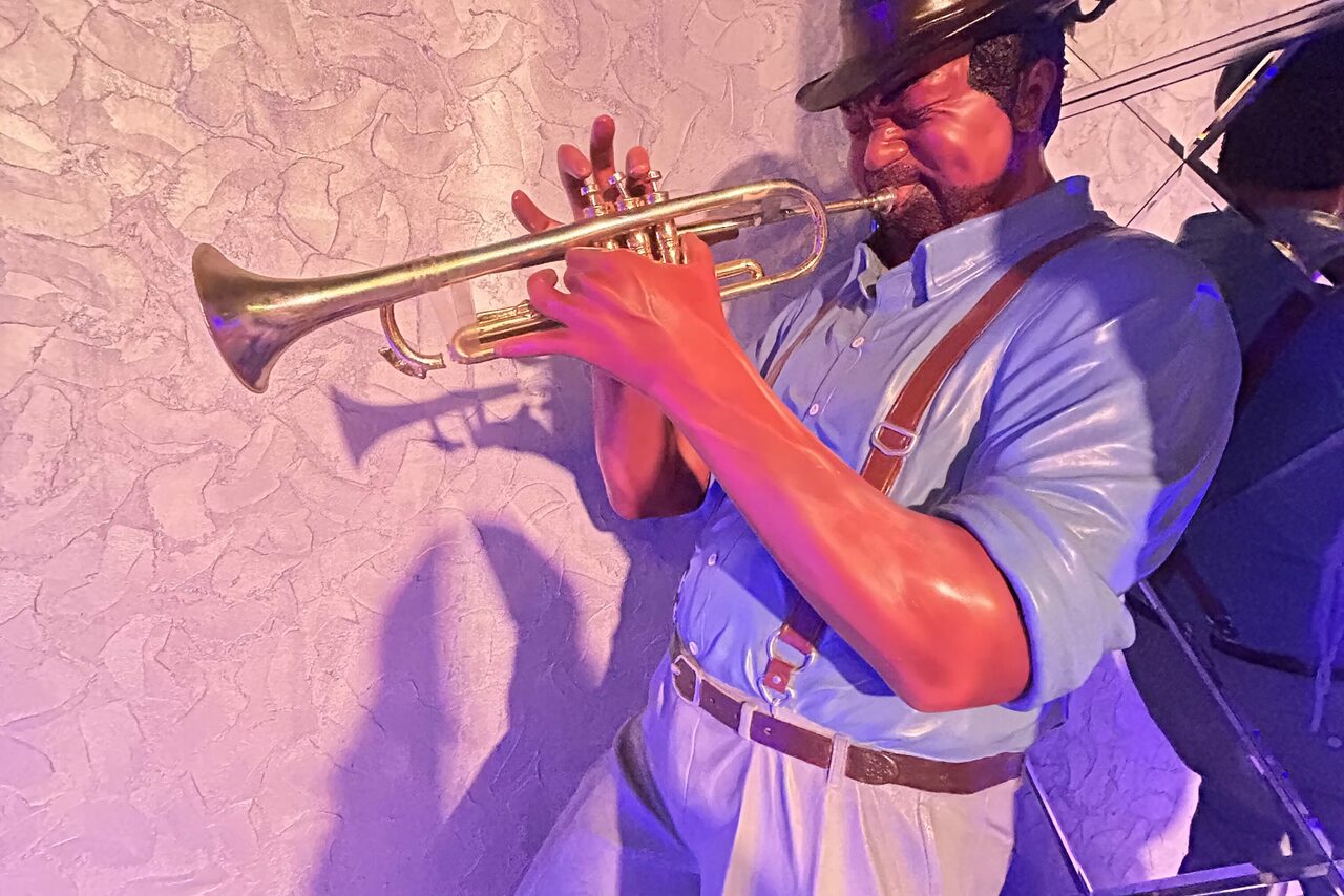 Арендовать Двухуровневый VERO_LOFT «все включено» с караоке и диджеем