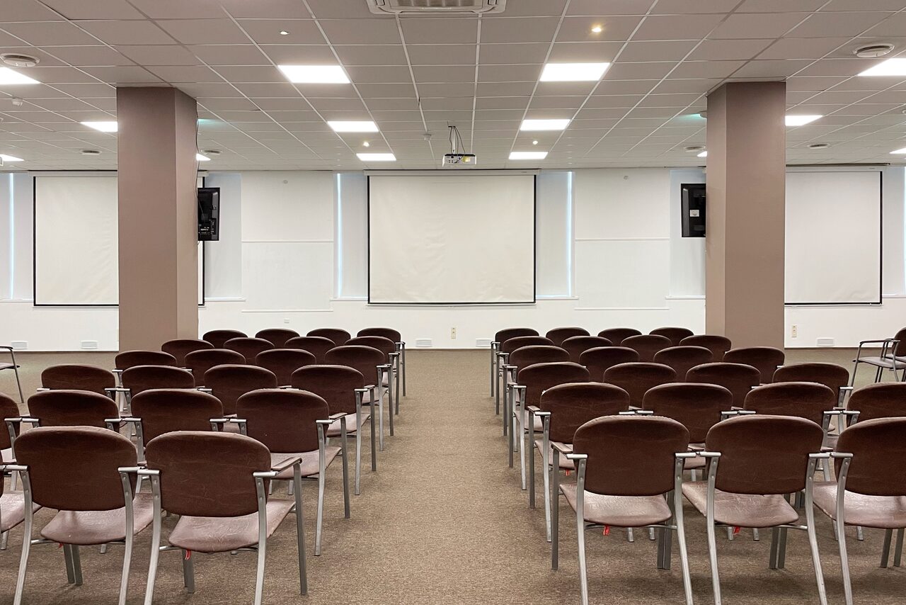 Арендовать Конгресс-центр Ленполиграфмаш