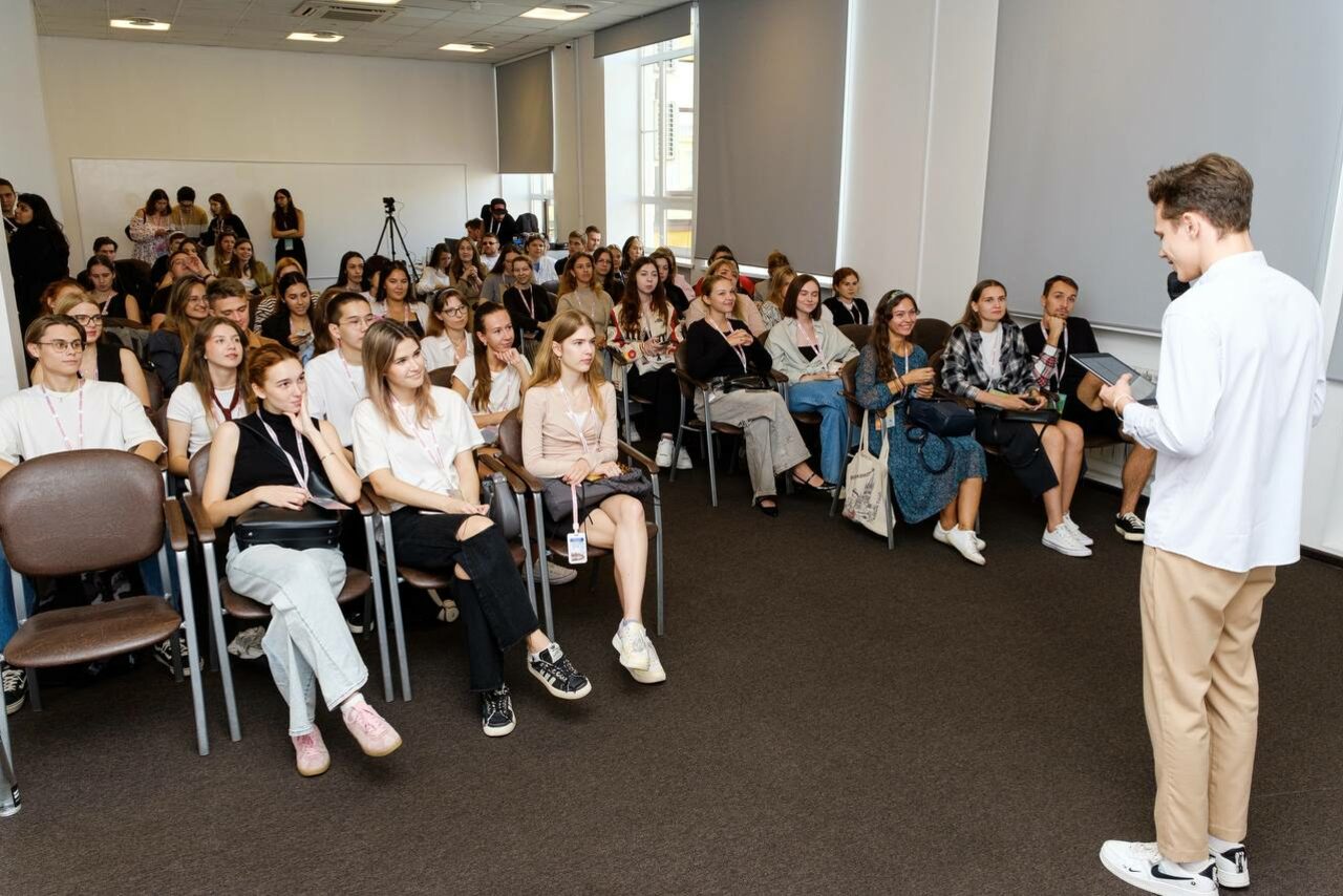 Арендовать Конгресс-центр Ленполиграфмаш