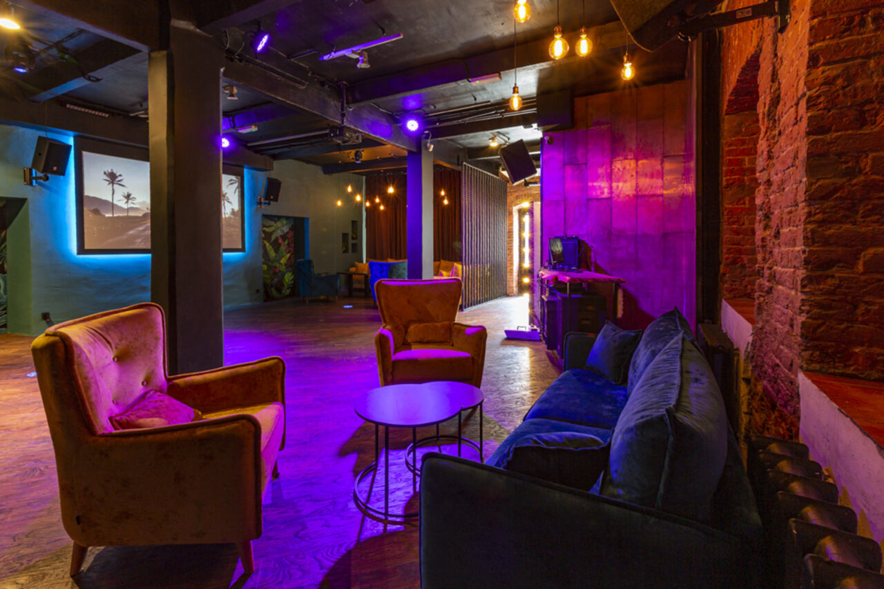 Арендовать Тропический лофт с играми