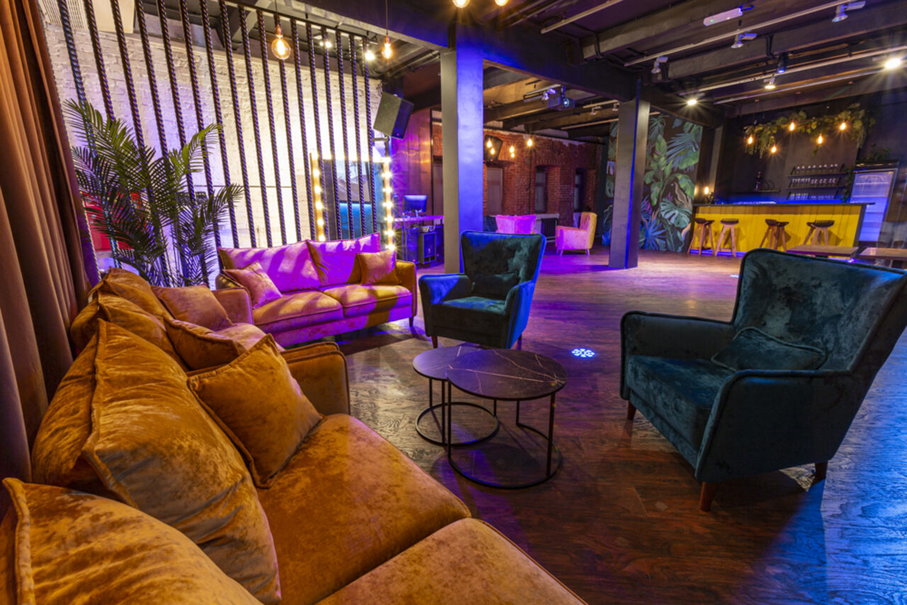 Арендовать Тропический лофт с играми