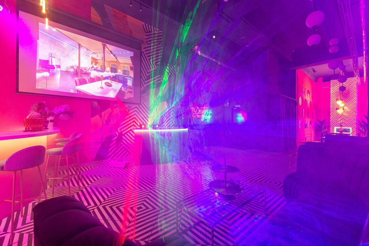 Арендовать Лофт Май. Зал Мира