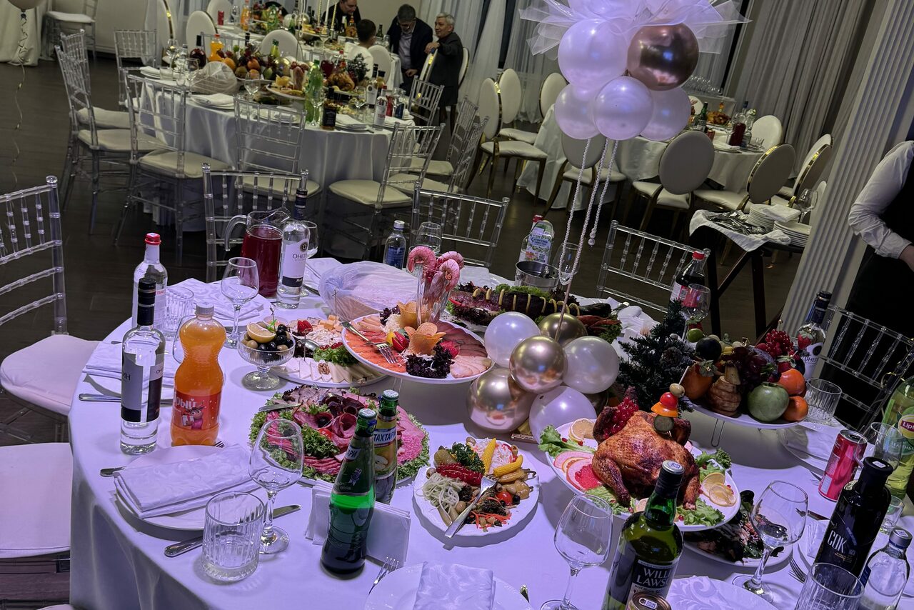 Арендовать Эдели. Просторный зал для мероприятий