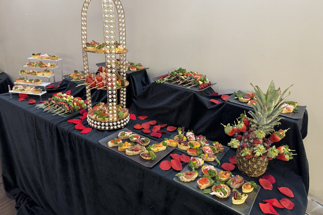 Арендовать Эдели. Просторный зал для мероприятий