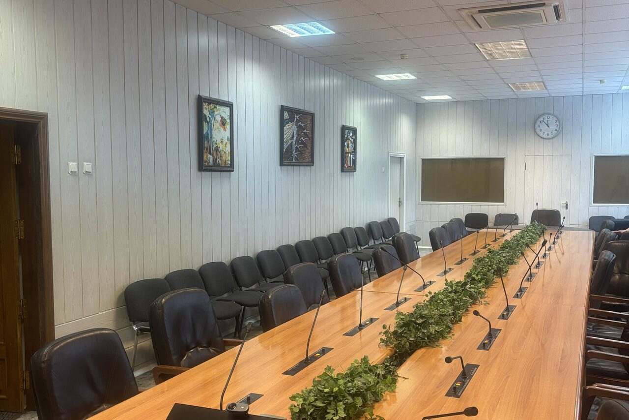 Арендовать МоцПрофКомп. Зал заседаний