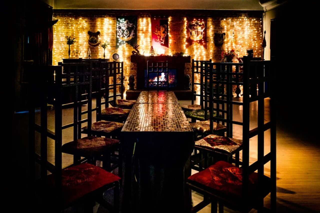 Арендовать Каминный зал с балконом на Невский проспект