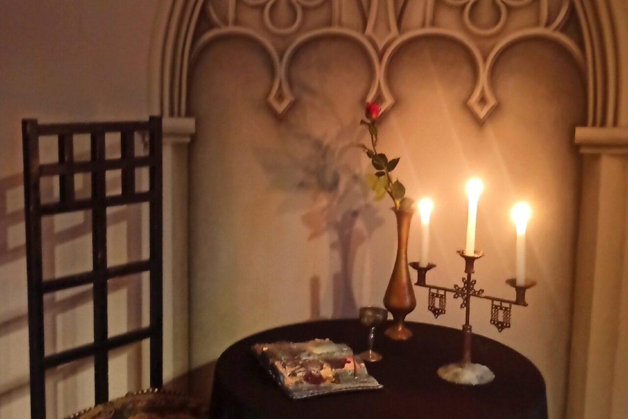 Арендовать Каминный зал с балконом на Невский проспект