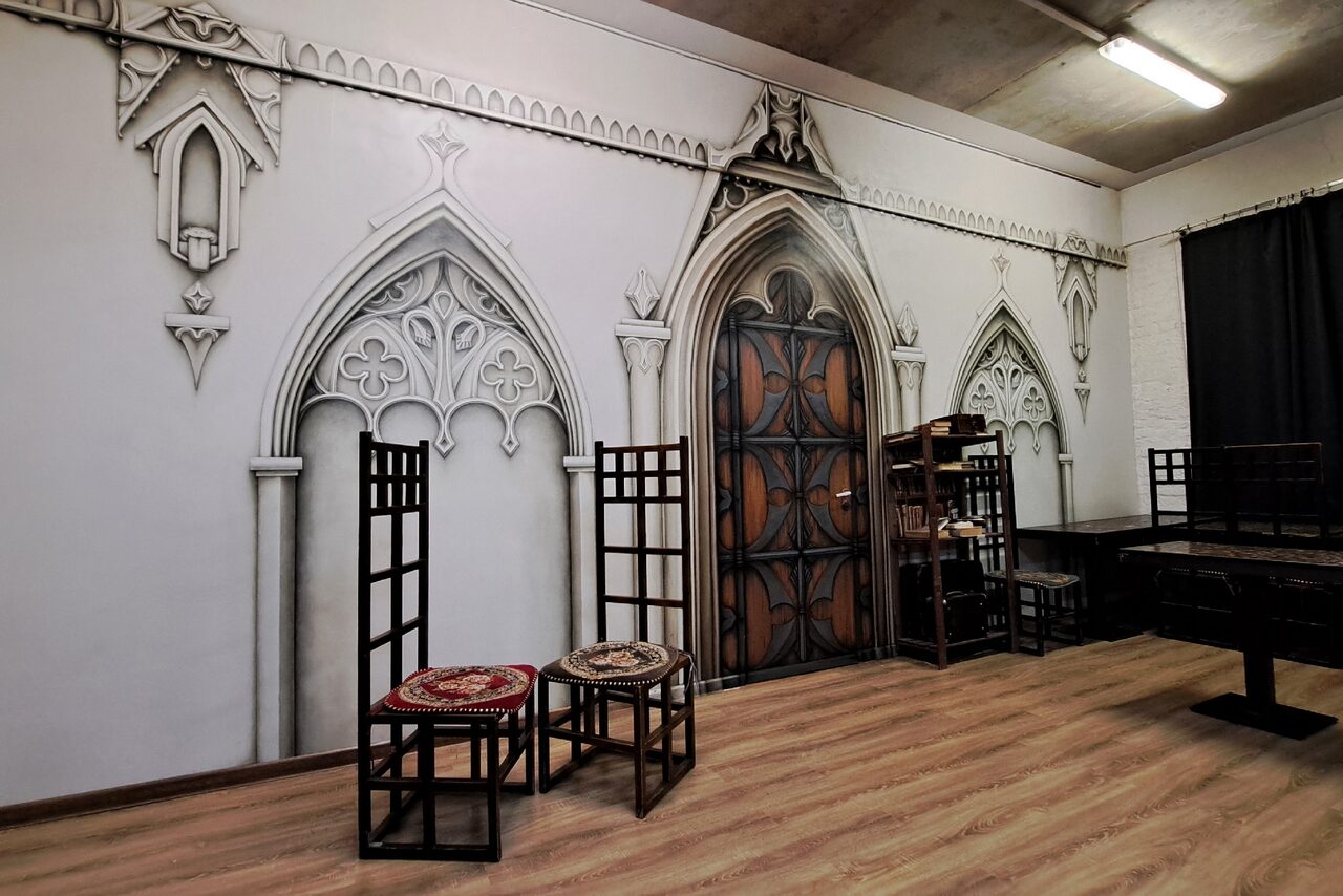 Арендовать Каминный зал с балконом на Невский проспект