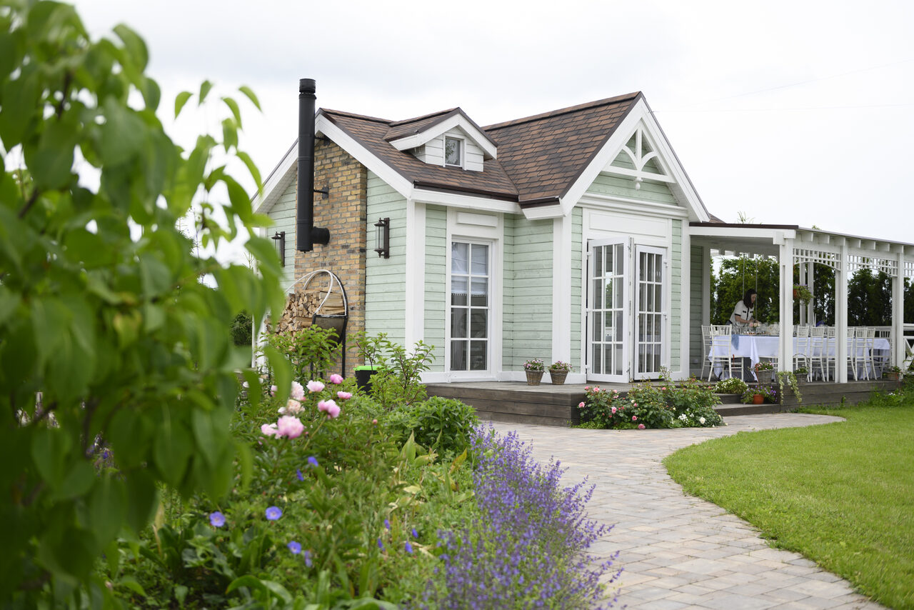 Арендовать Leona Event(Леона Эвент). Пространство на открытом воздухе