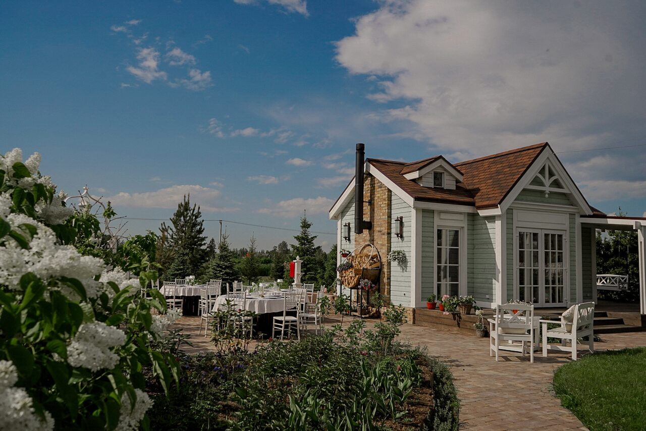 Арендовать Leona Event(Леона Эвент). Пространство на открытом воздухе