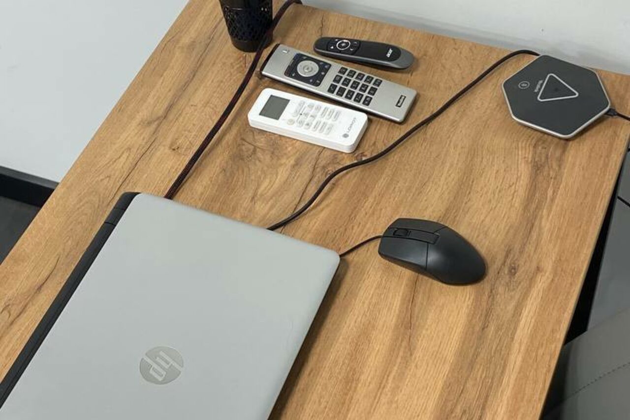 Арендовать МК Плюс. Функциональный конференц-зал