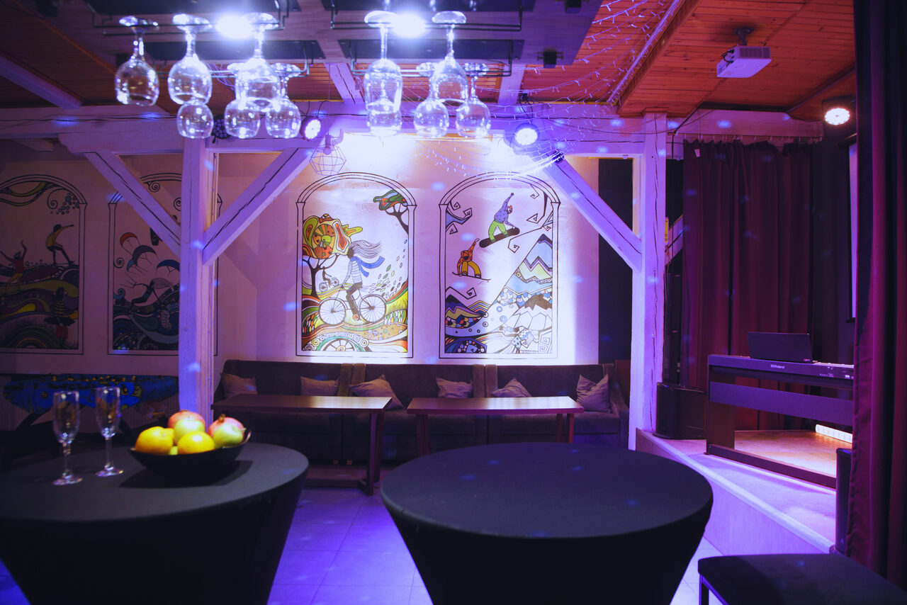 Арендовать Сатурн Лофт