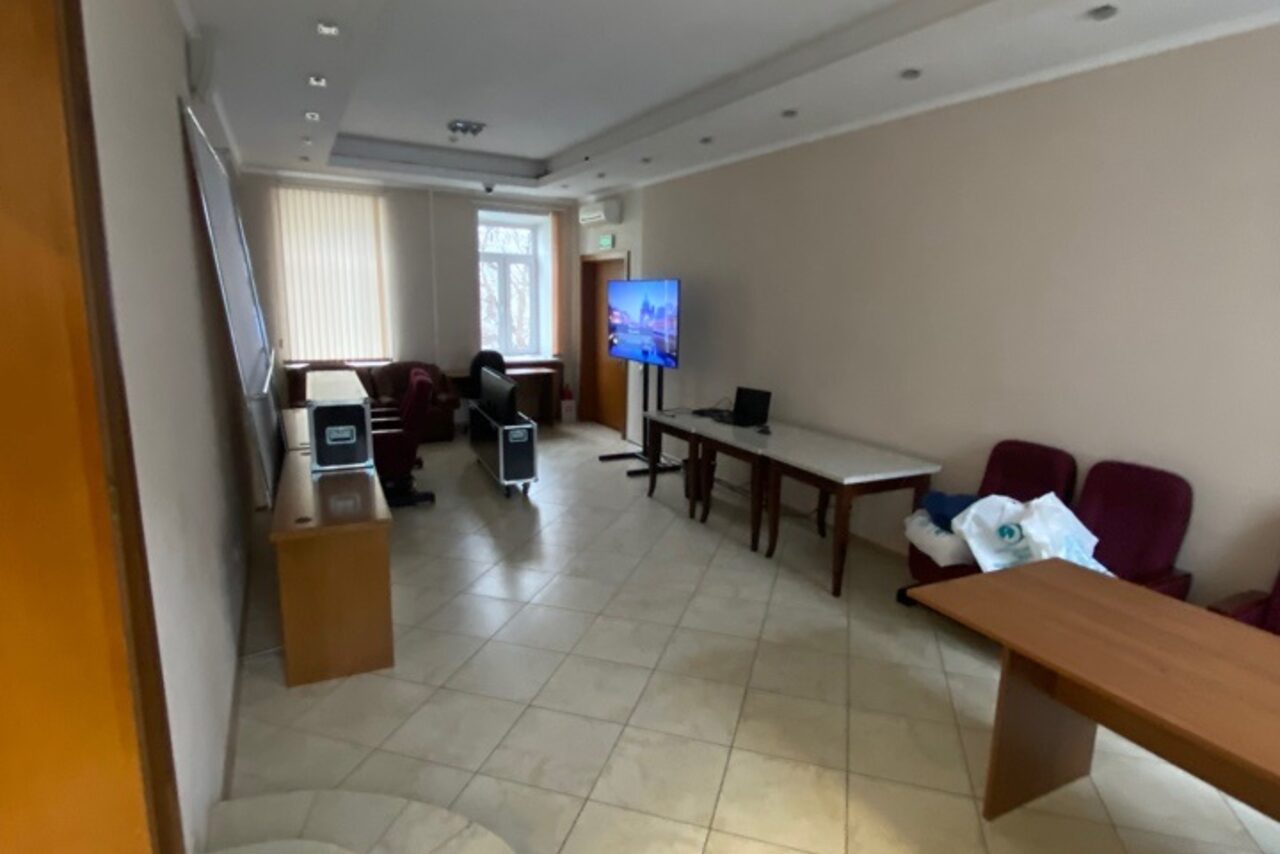 Арендовать Конференц-зал в Институте Экономической Политики