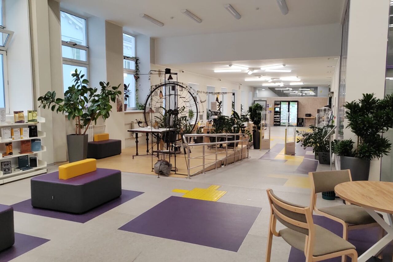 Арендовать Дизайнерское пространство библиотеки 