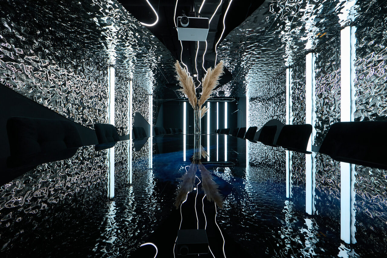 Арендовать Лига Миров: Фалкон