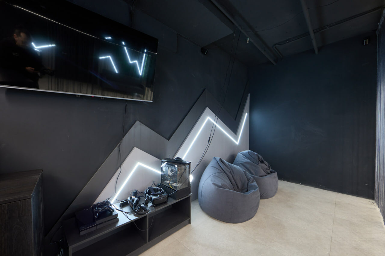 Арендовать Лига Миров: Фалкон