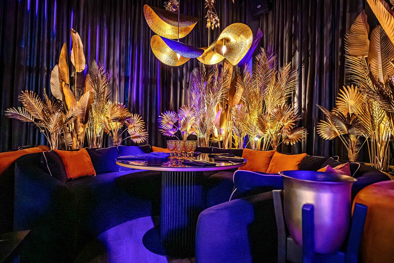 Арендовать Tunes (Мелодии). Ресторан и лаунж-бар с караоке 