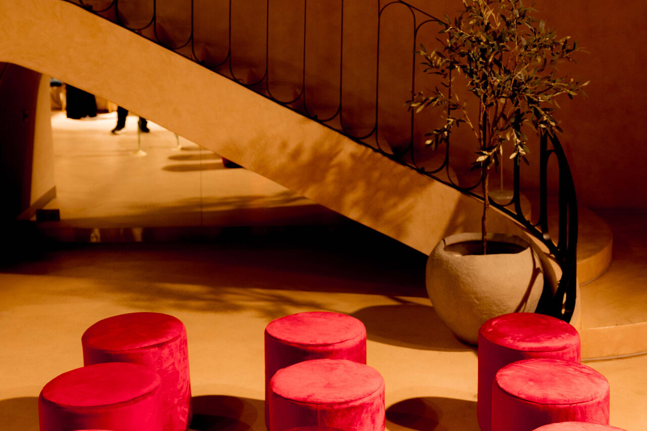 Арендовать SVOY(СВОЙ) ХАМОВНИКИ