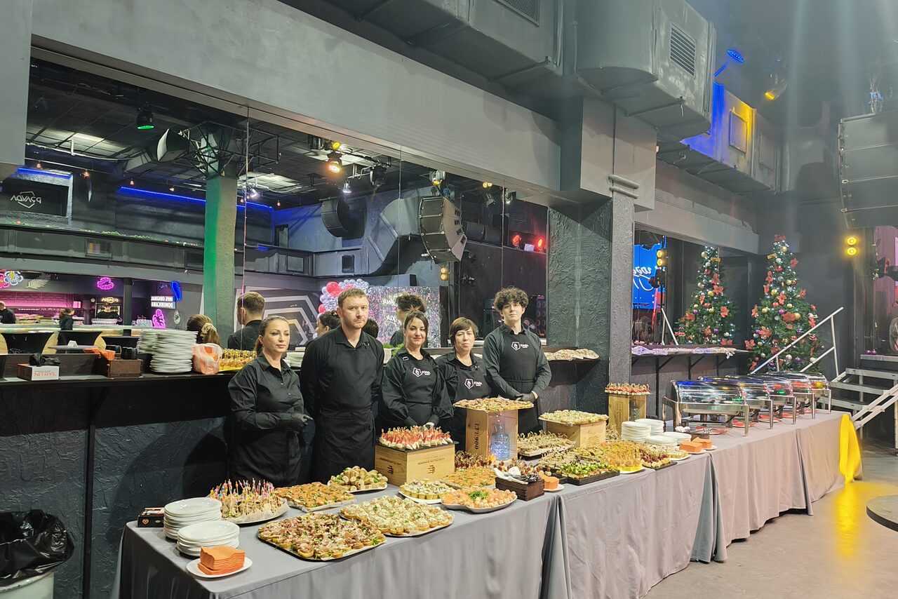 Арендовать PRAVDA(Правда). Просторный зал на 800 гостей