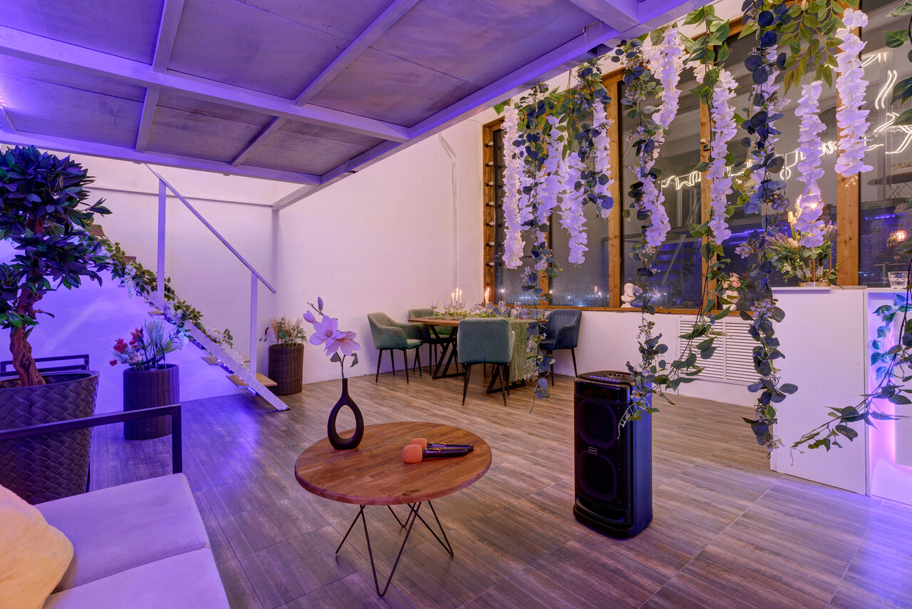 Арендовать Лофт Флора. Цветущий лофт для мероприятий
