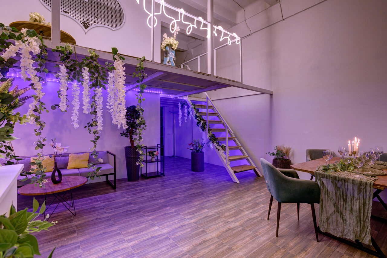 Арендовать Лофт Флора. Цветущий лофт для мероприятий