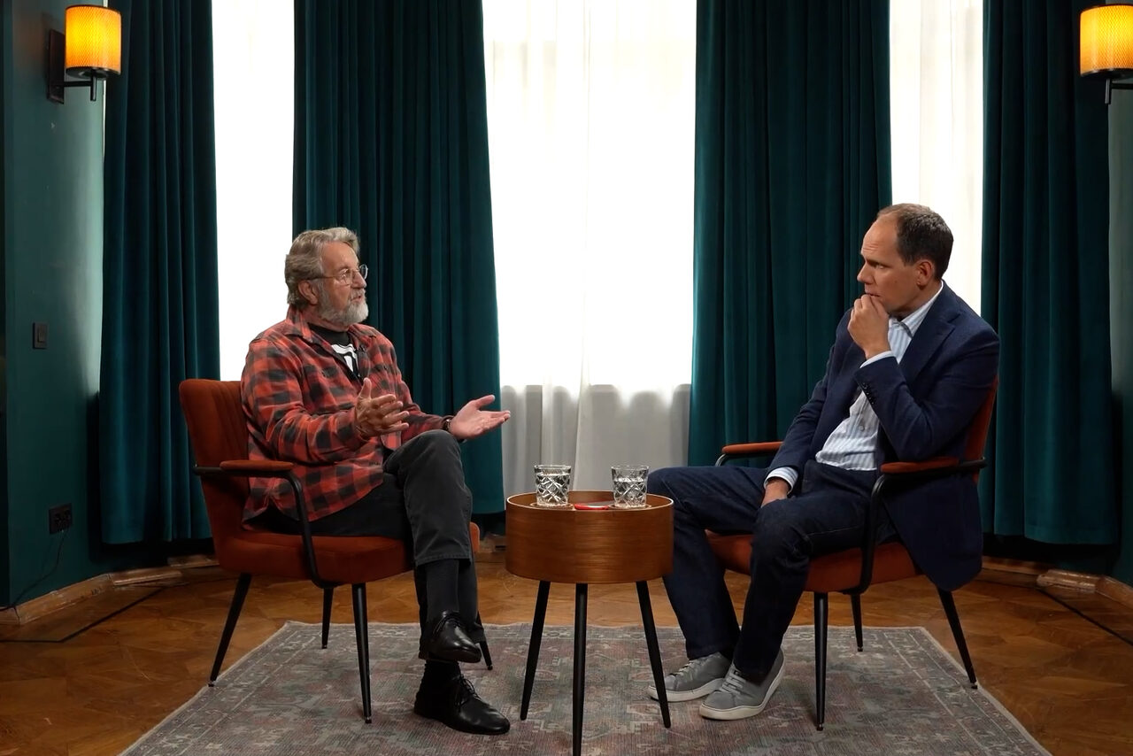 Арендовать Resonant Arts – студия звукозаписи и видео съёмки