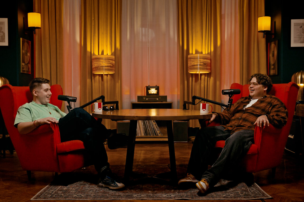Арендовать Resonant Arts – студия звукозаписи и видео съёмки