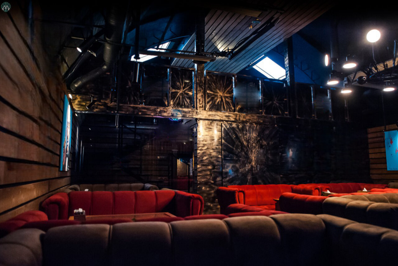 Арендовать МЯТА LOUNGE Лофт-пространство с диванчиками