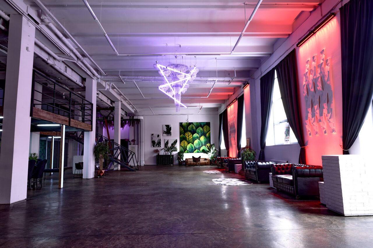 Арендовать Огромное event-пространство 