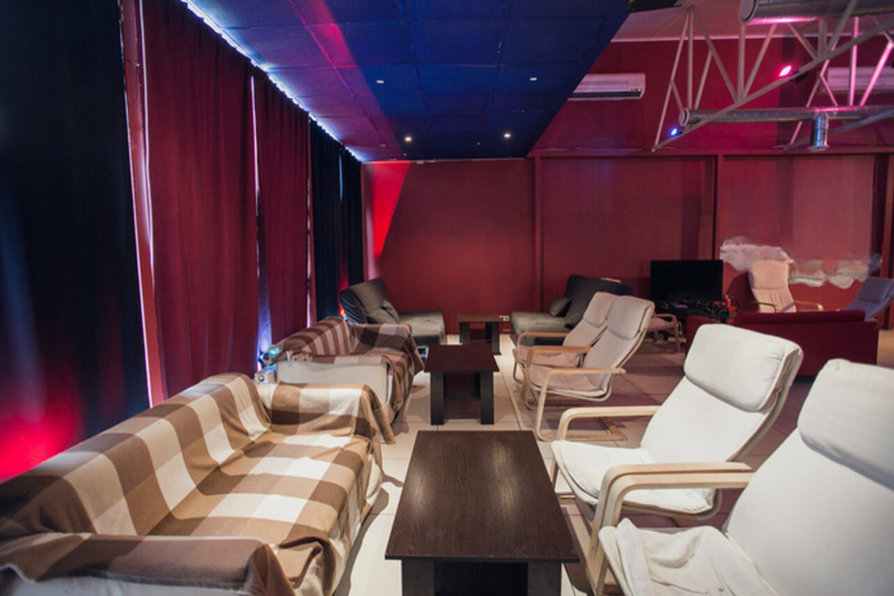 Арендовать Cosmo lounge loft&smouke. Лофт с настольными играми в ТЦ
