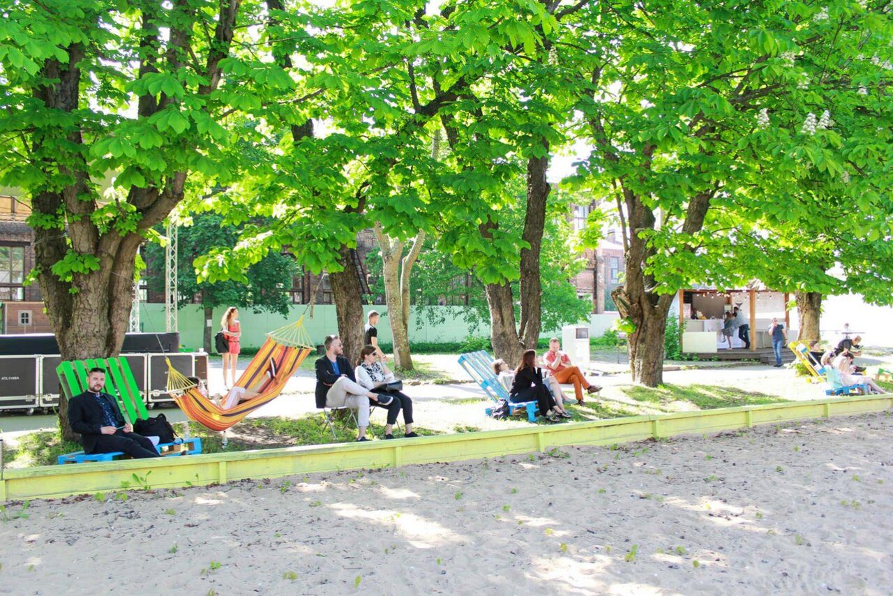 Арендовать Петровский Арсенал Открытая арт-площадка в Сестрорецке