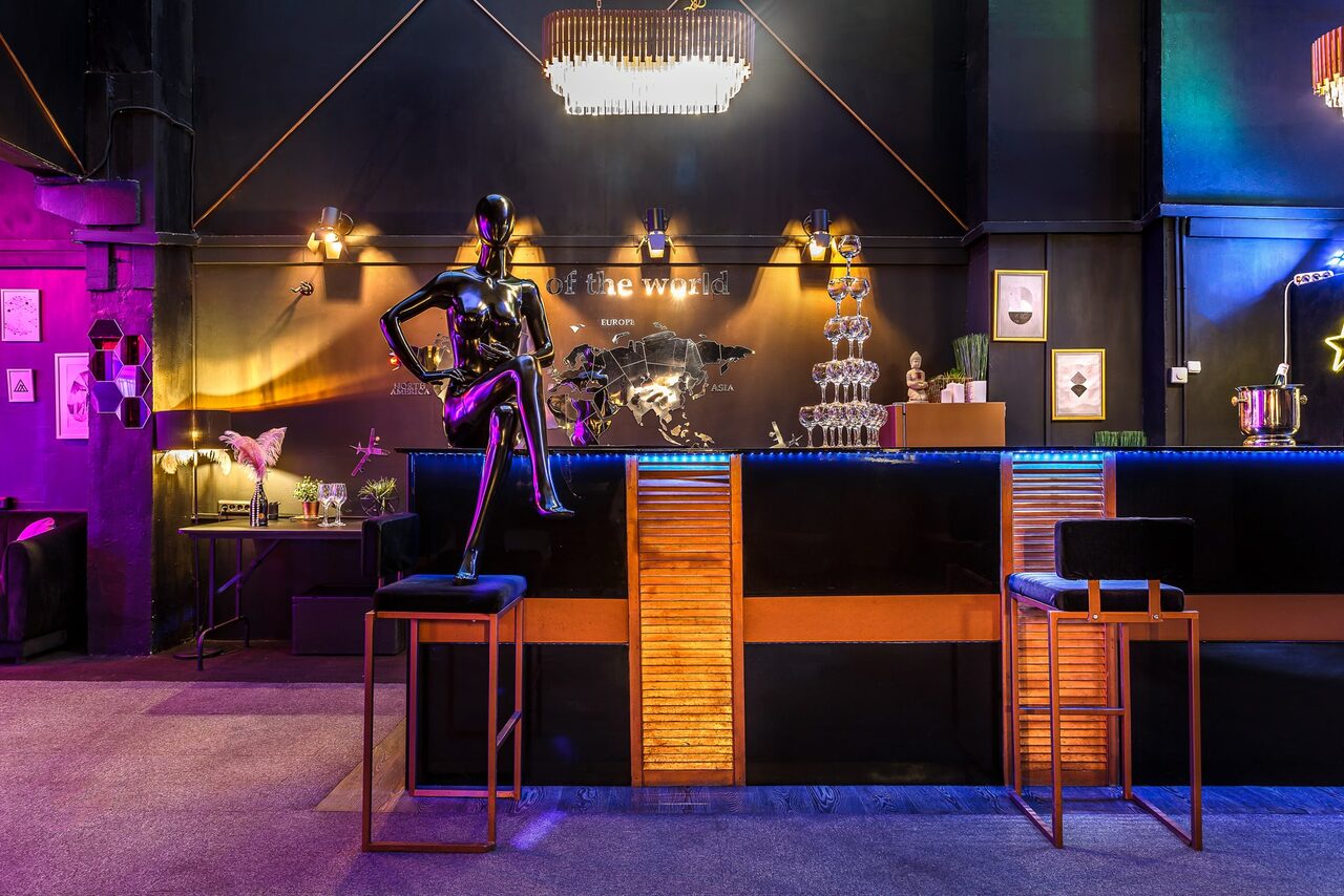 Арендовать Панорамный лофт с выходом на крышу