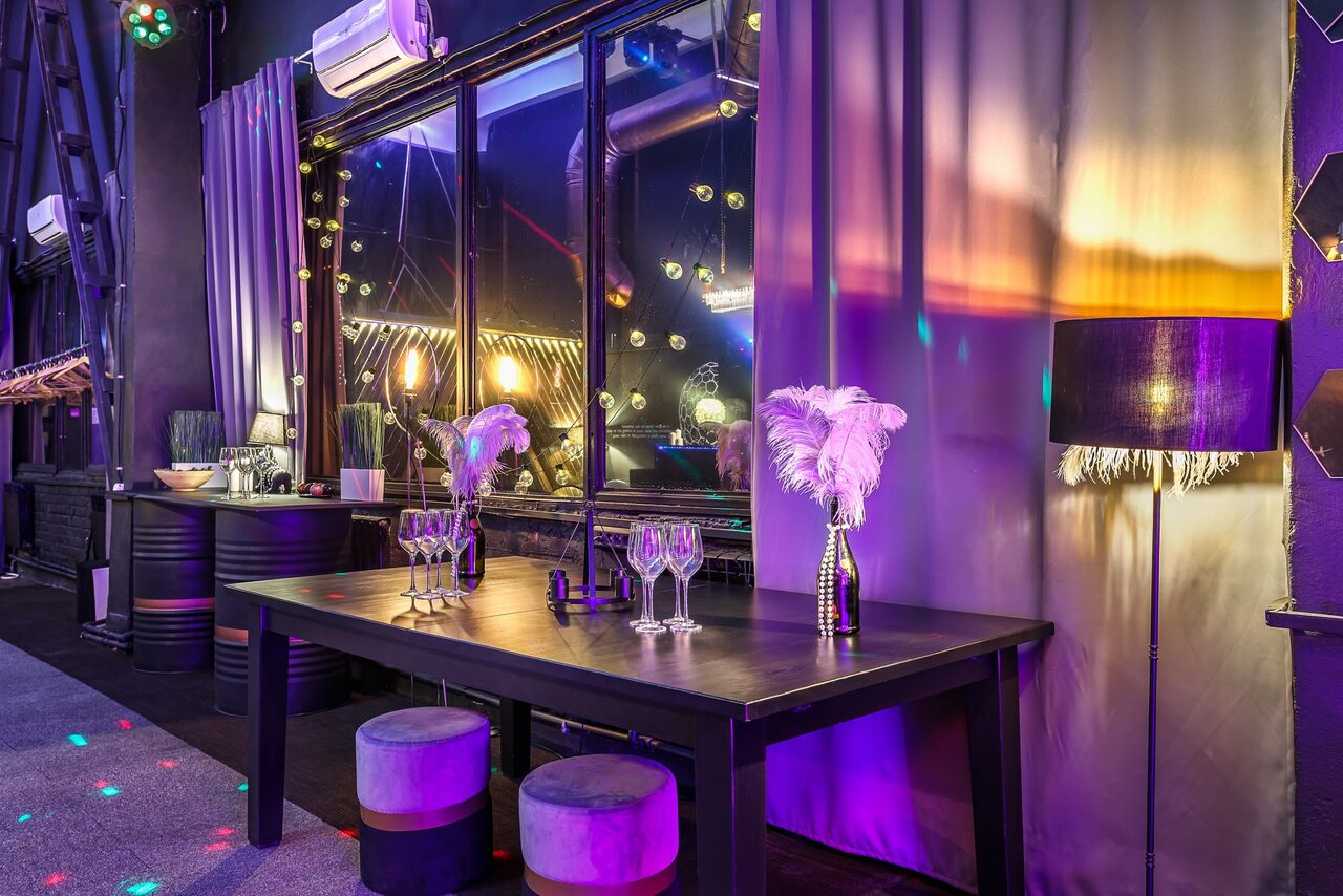 Арендовать Панорамный лофт с выходом на крышу