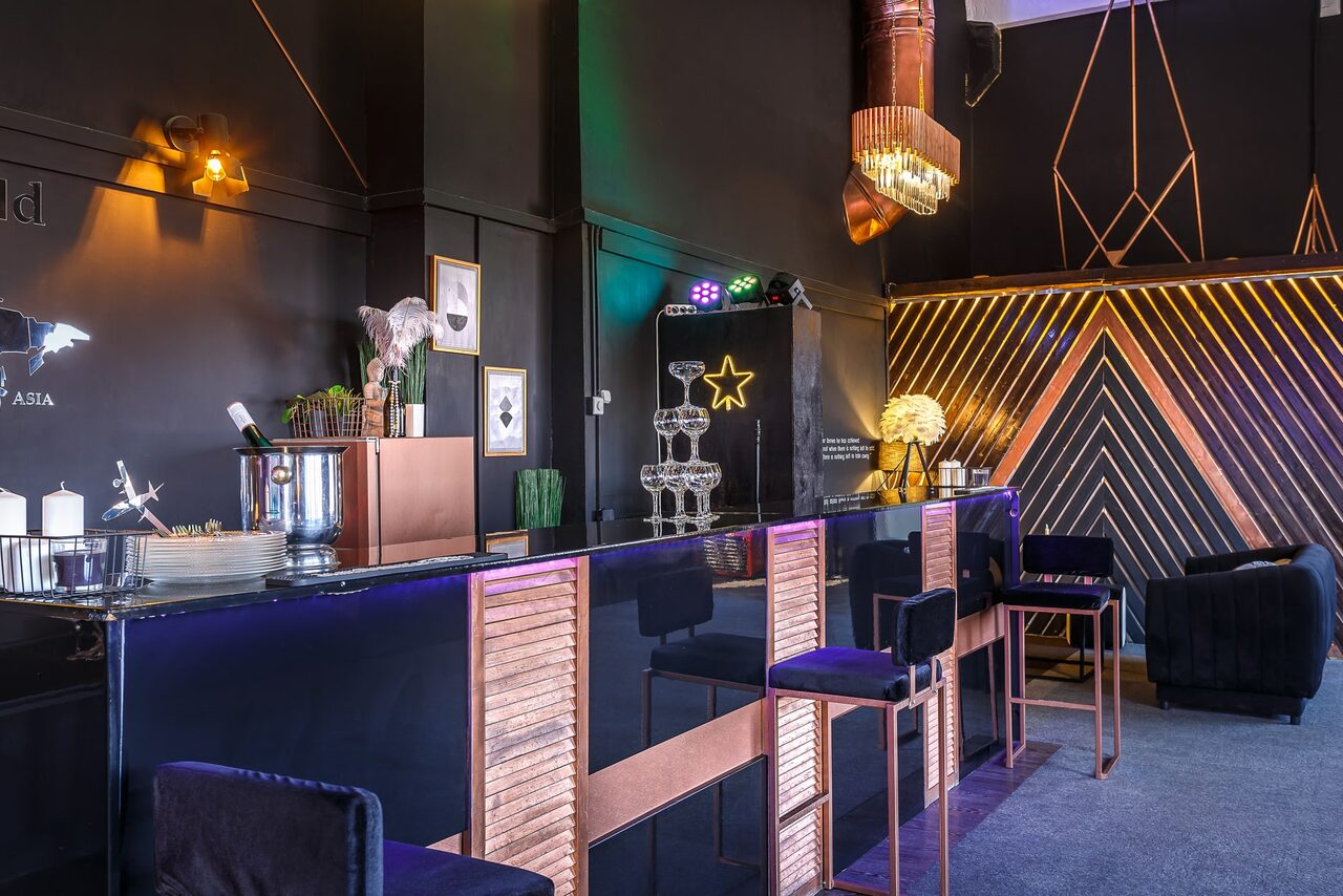 Арендовать Панорамный лофт с выходом на крышу