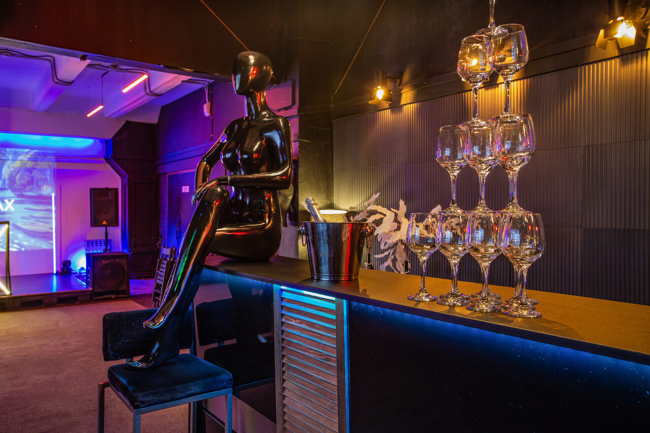 Арендовать Панорамный лофт с выходом на крышу