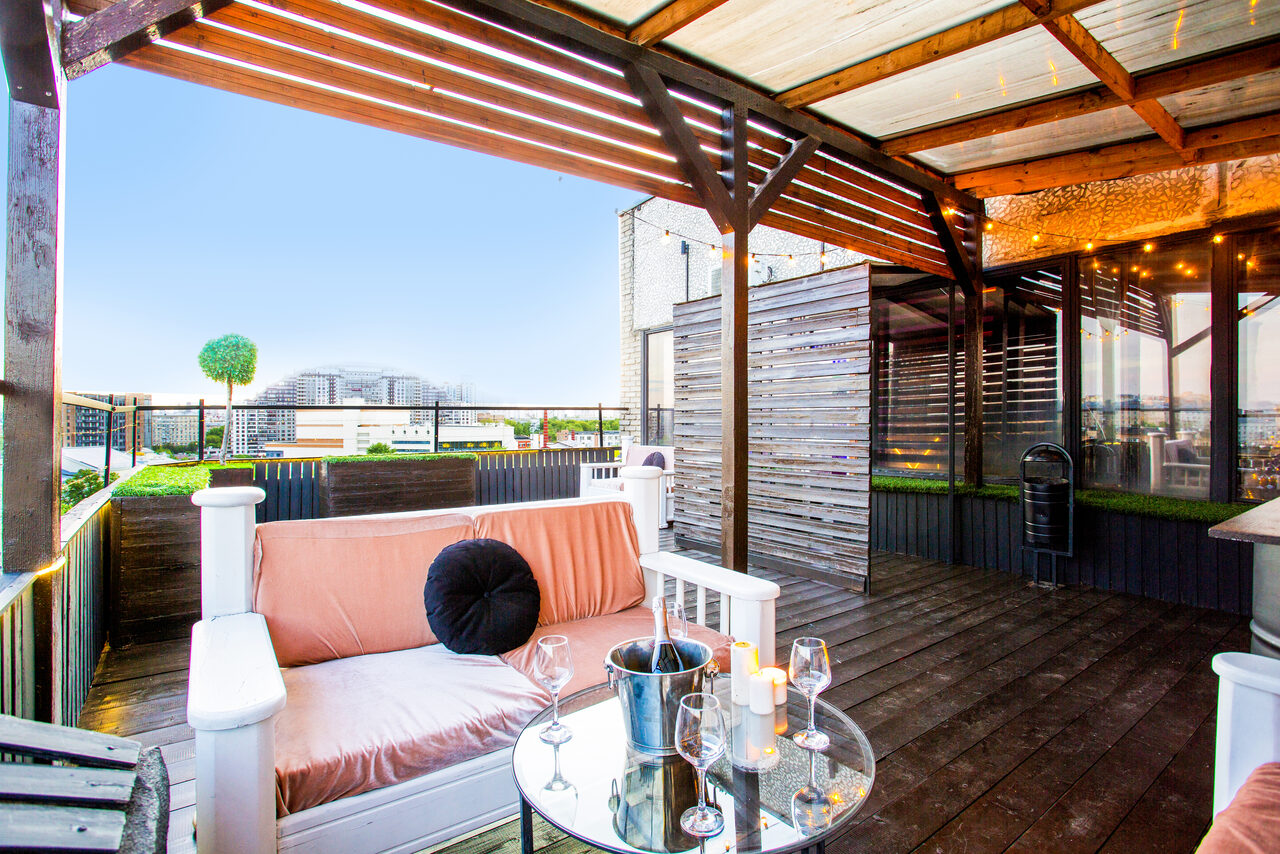 Арендовать Панорамный лофт с выходом на крышу